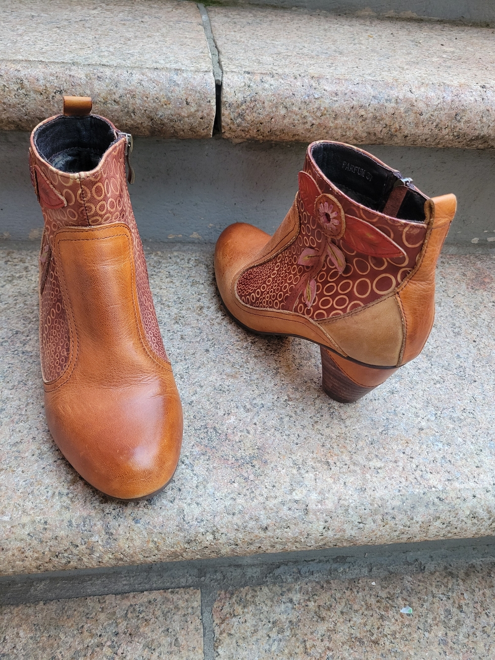 L’Artiste Leather Floral Ankle Boots Brown Multi Color